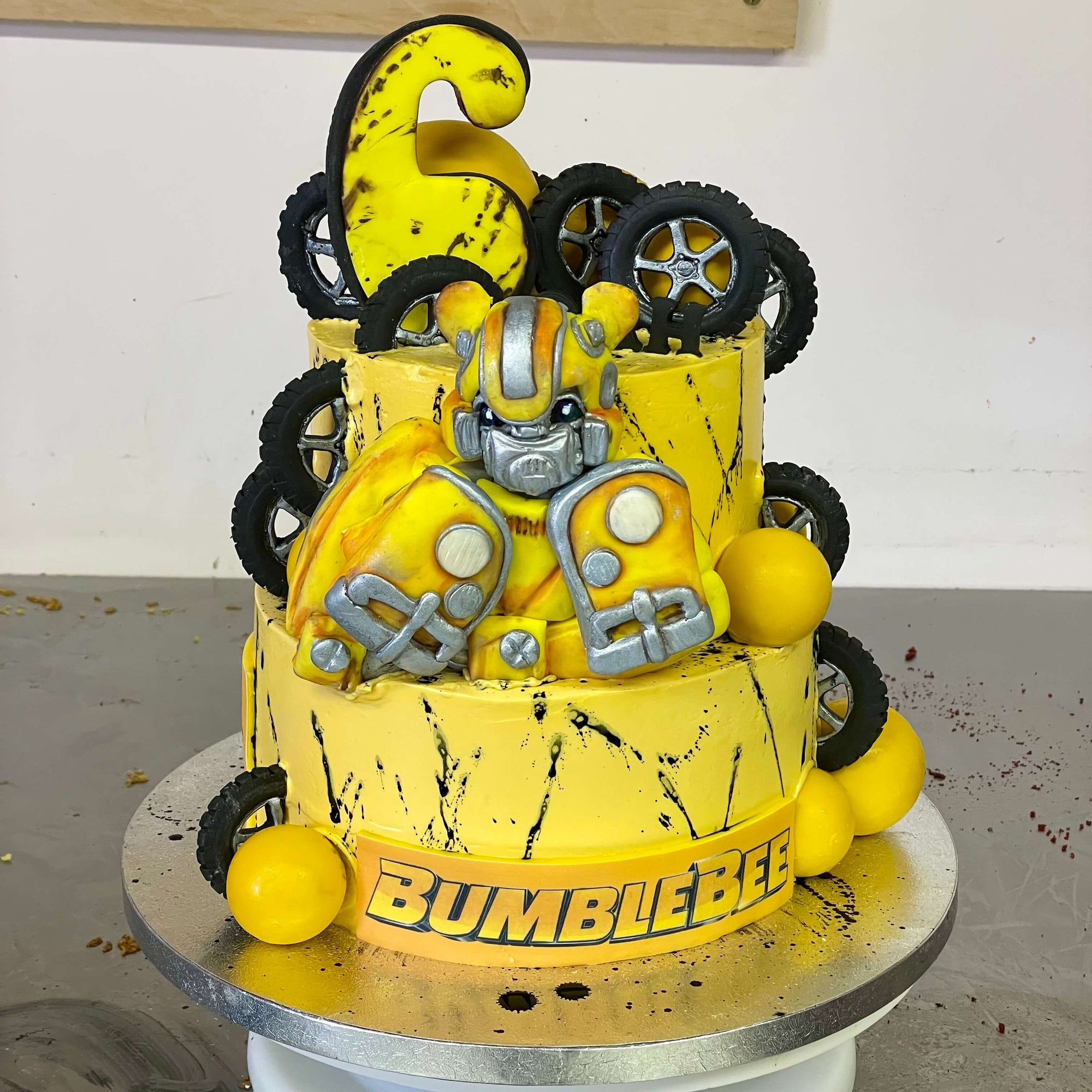 Bumblebee Birthday Cake London Surrey