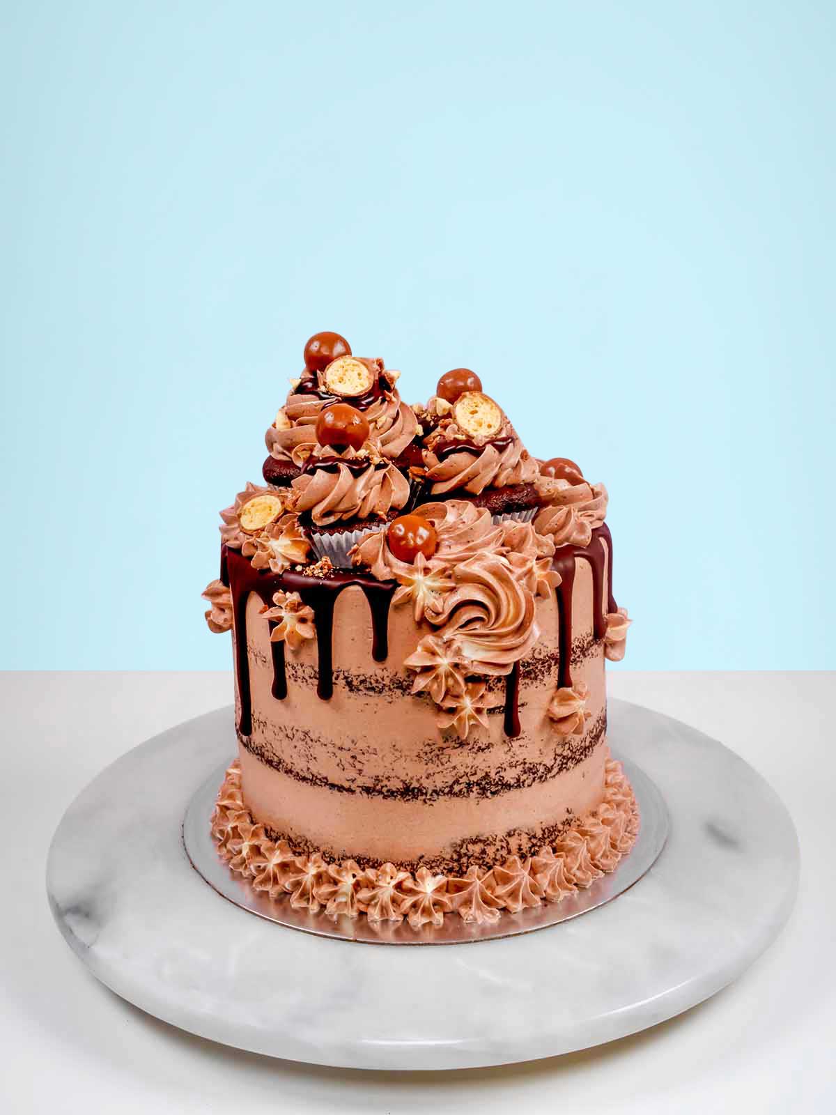 40 Cute Cake Ideas For Any Celebration : Chocolate Birthday Cake for 60th  Birthday