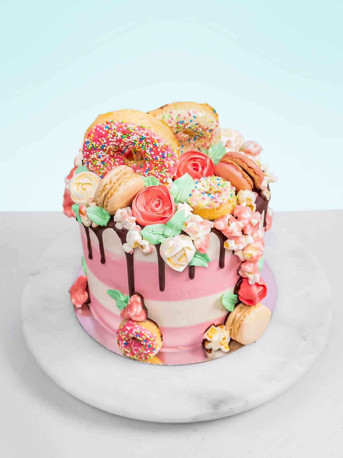 Pink Sweetheart Cake | Complimentary Delivery | London & Surrey