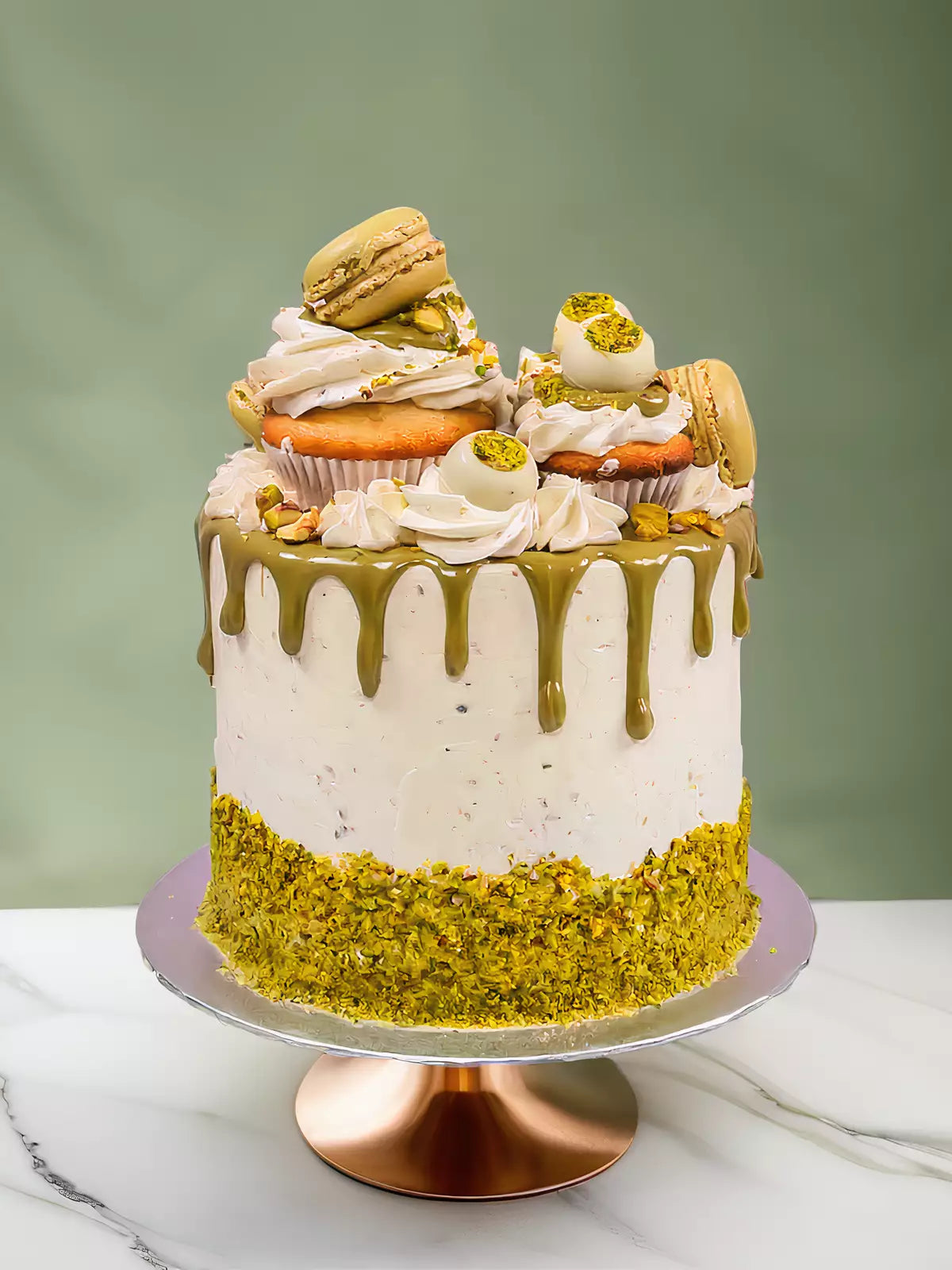 Pistachio Deluxe Cake - London and Surrey