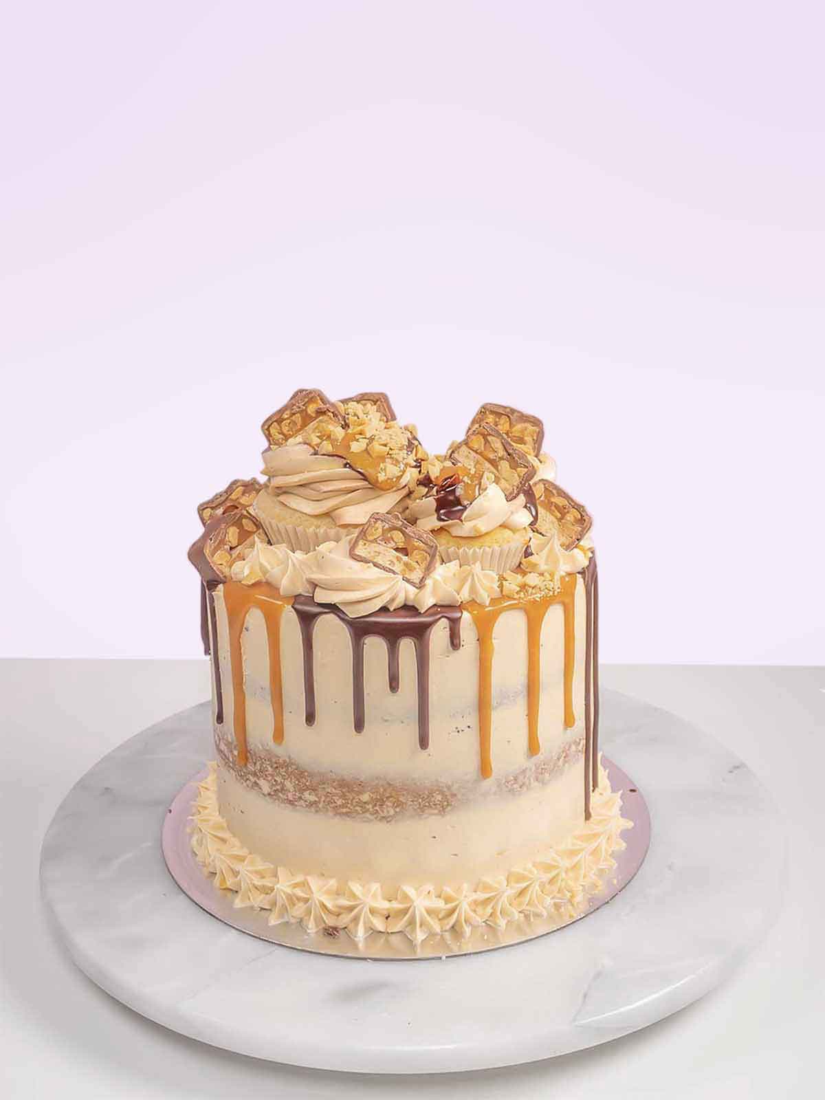 Golden cake  Golden birthday cakes, Birthday cake for husband, Simple birthday  cake